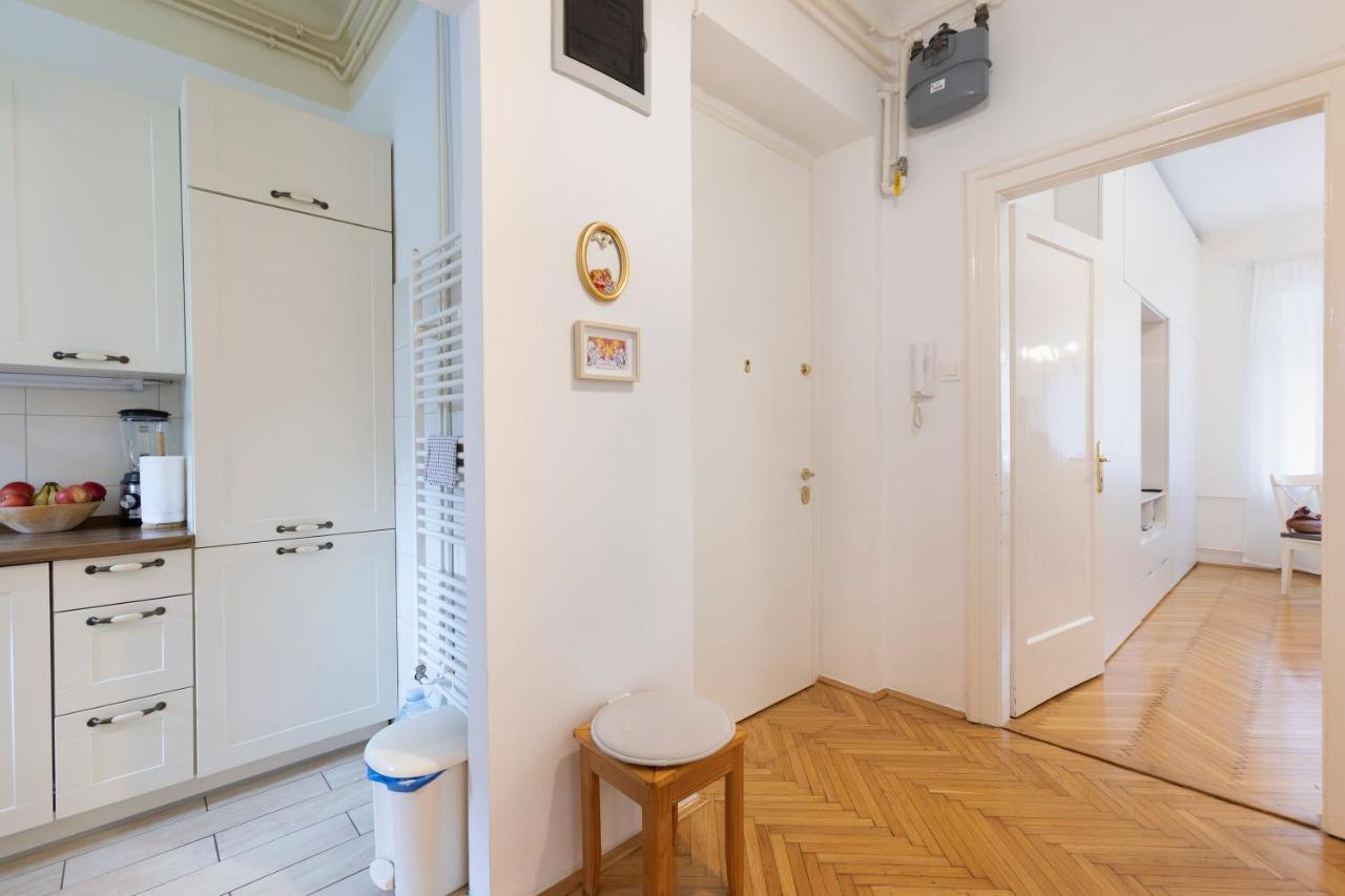 Vedrana-Near Centre And Free Garage, Electricity For Electric Cars Zagreb Exterior photo
